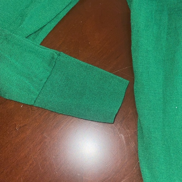 Banana Republic - Extra Fine Merino Wool Sweater - “Lovely” size Petite Small GG - Picture 4 of 5